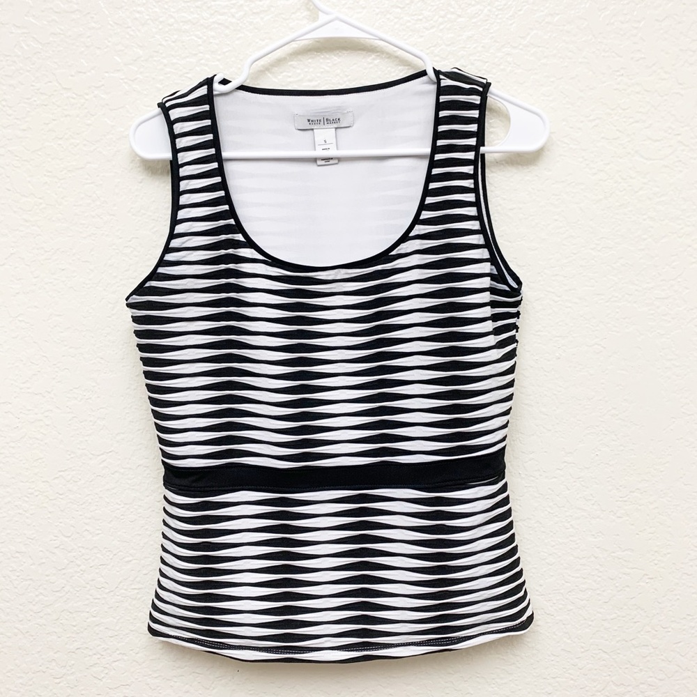 White House black market black and white top